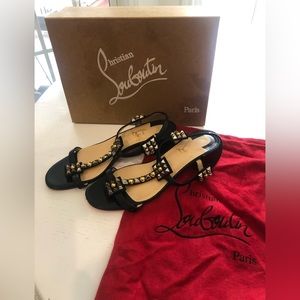 Christian Louboutin ❤️ Kaleidra Spike T Strap Sandals Sz 9 w Box & Dustbag